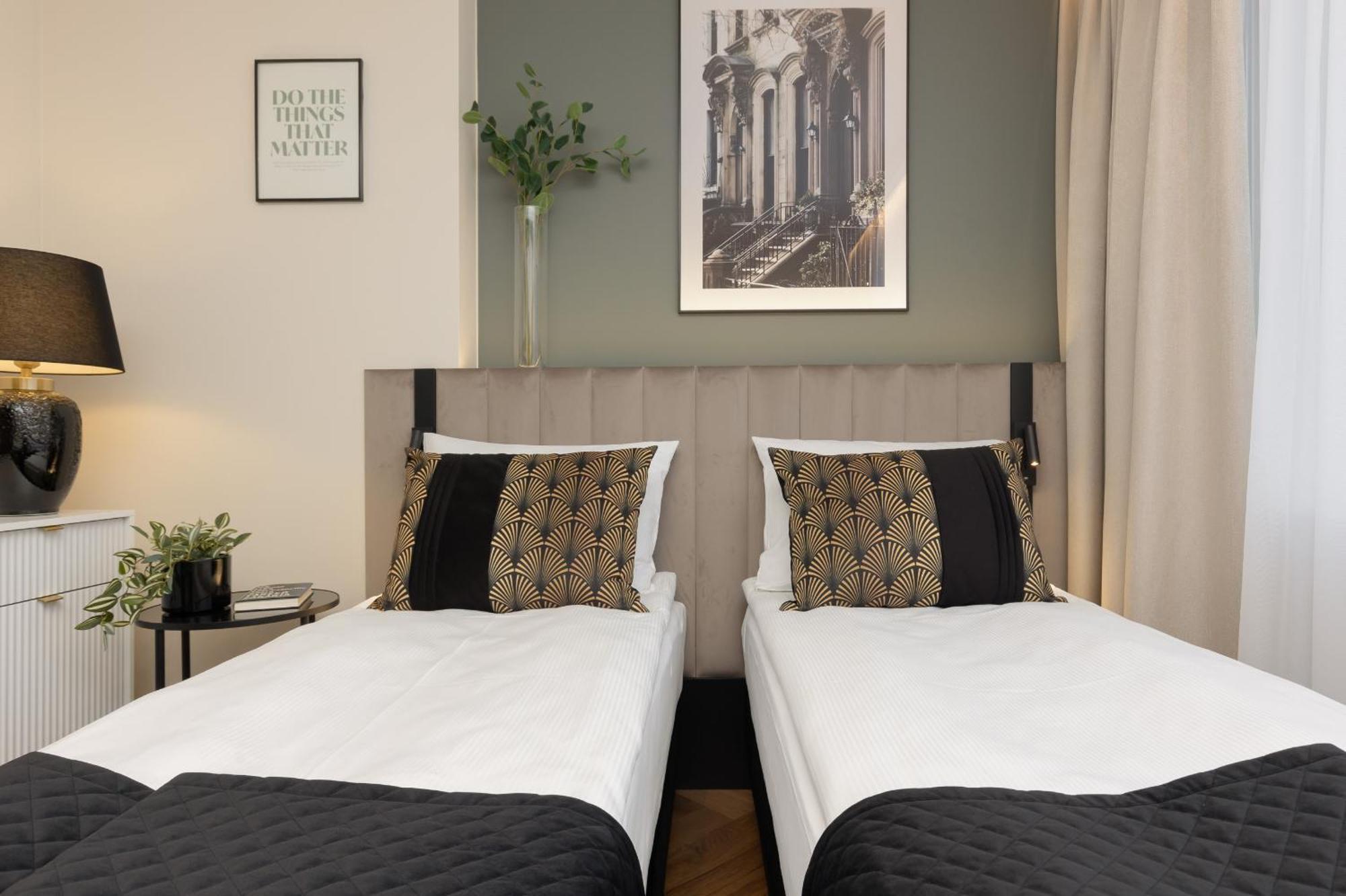 Apartment Lux Blue Moon Center Foksal By Renters Prestige