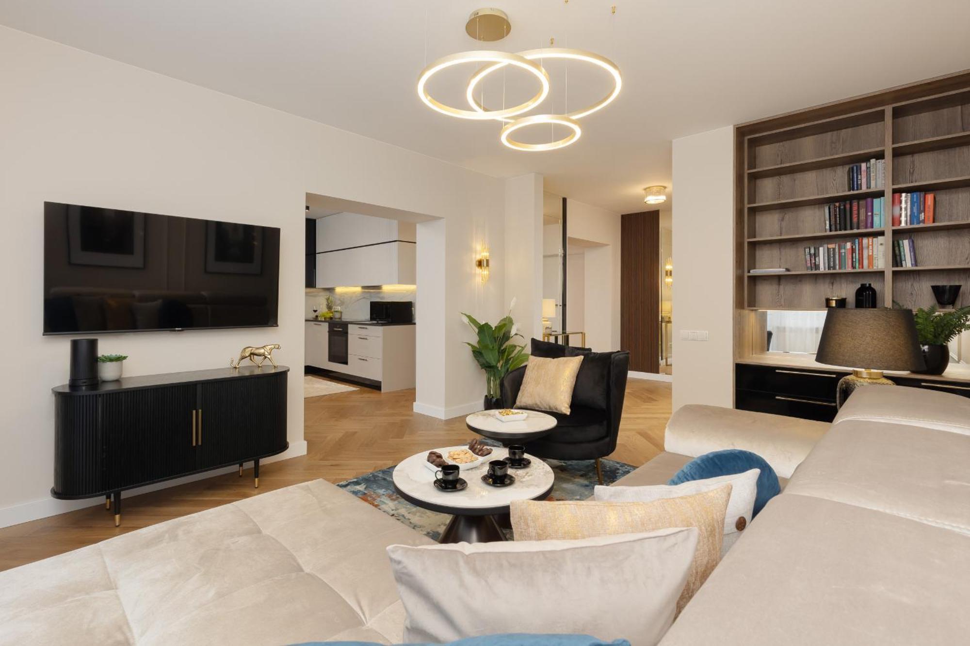 Lux Blue Moon Center Foksal By Renters Prestige *