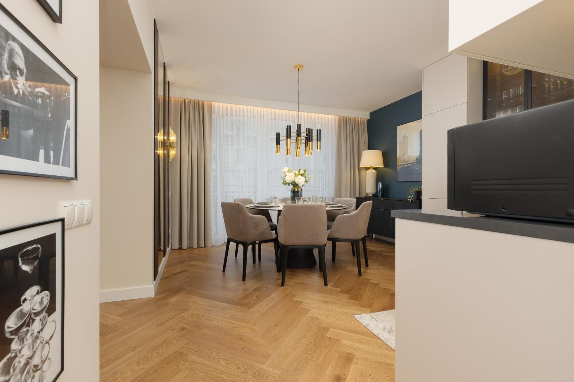 Apartment Lux Blue Moon Center Foksal By Renters Prestige Warsaw