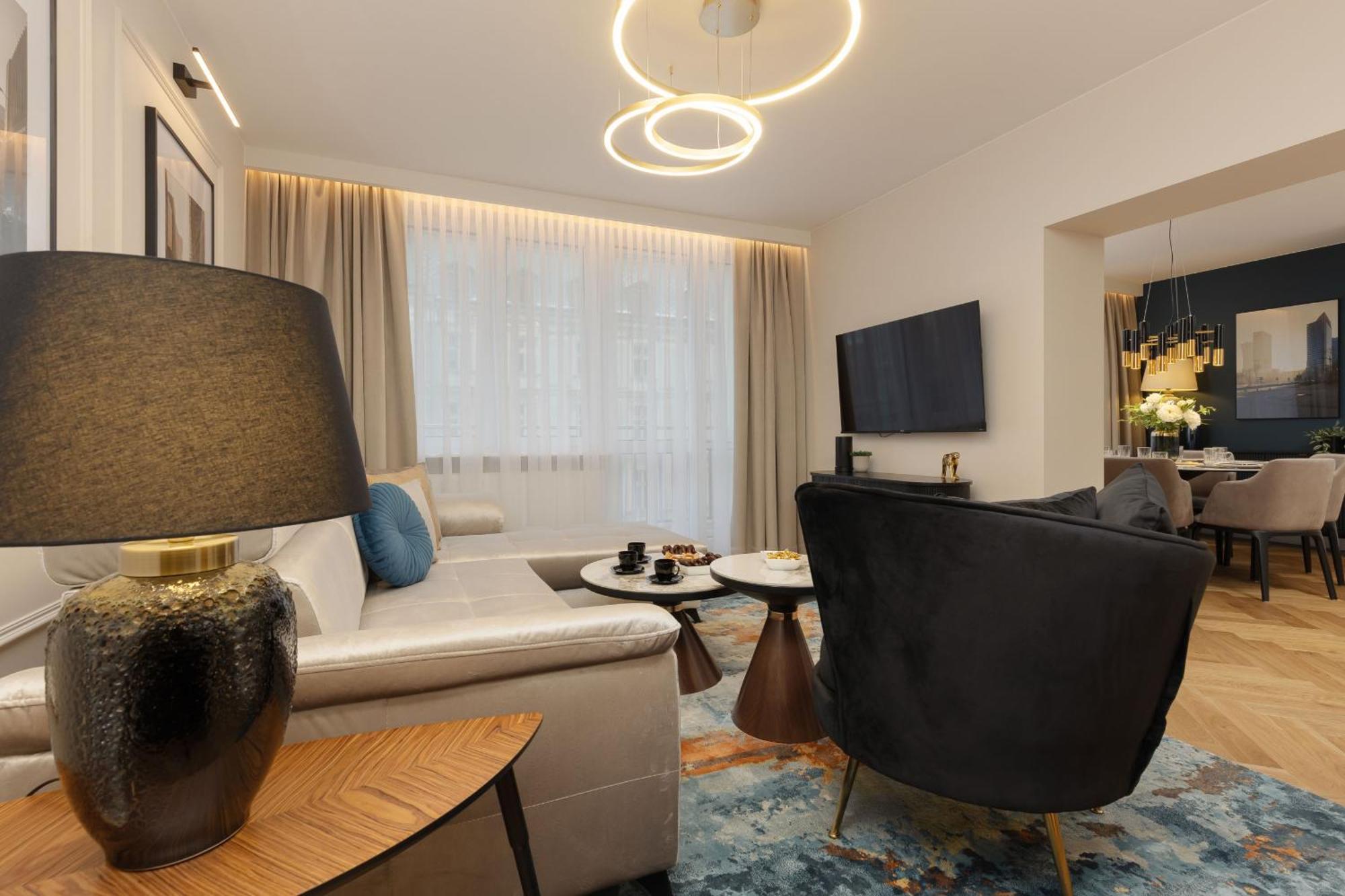 Lux Blue Moon Center Foksal By Renters Prestige * Varsovia